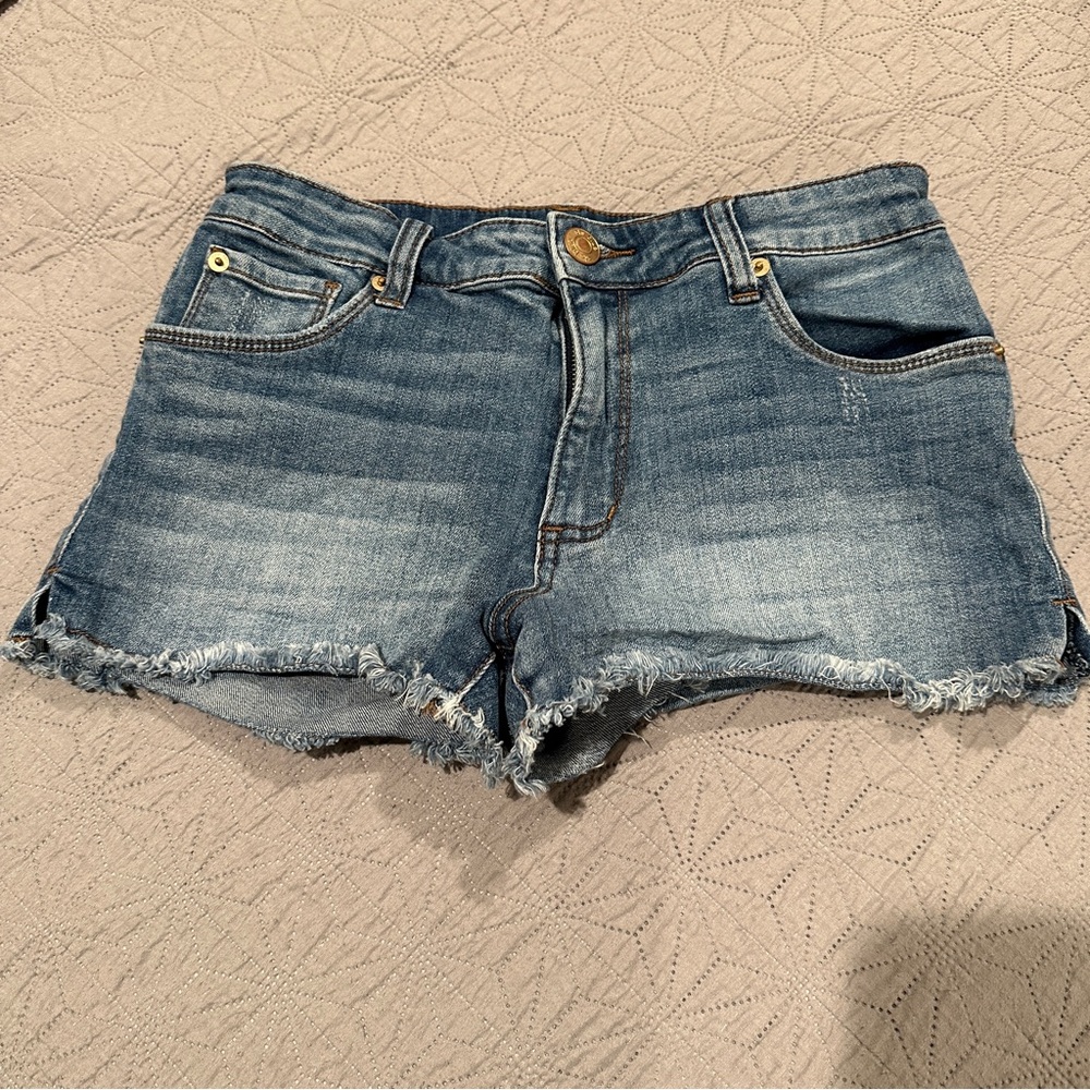 STS blue shorts